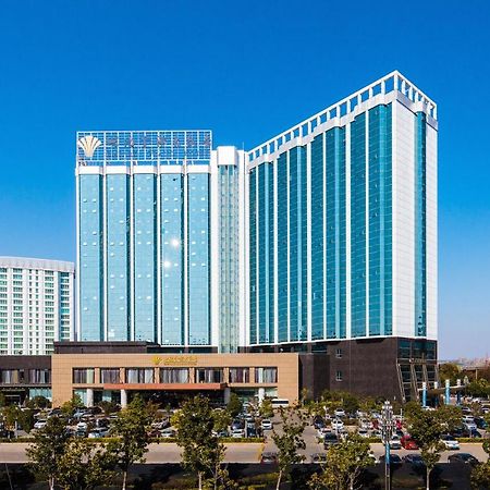 Empark Grand Hotel Кунмин Екстериор снимка
