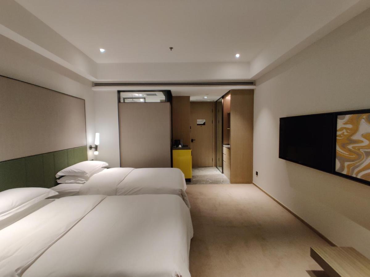 Empark Grand Hotel Кунмин Екстериор снимка
