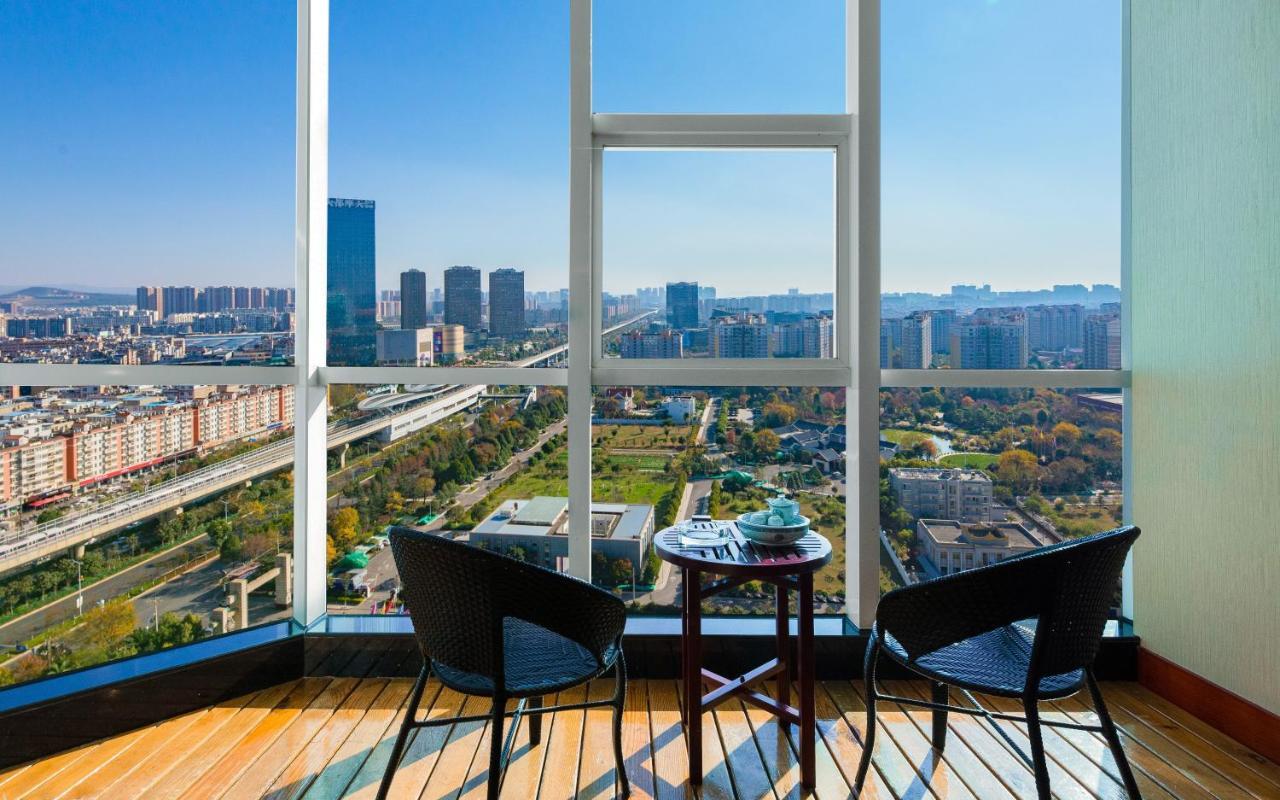 Empark Grand Hotel Кунмин Екстериор снимка