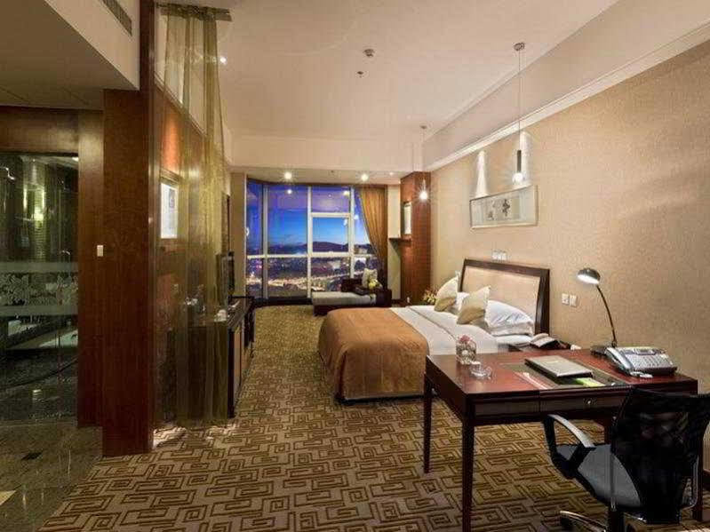 Empark Grand Hotel Кунмин Екстериор снимка